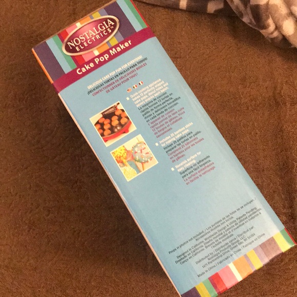 COPY - NOSTALGIA CAKE POP MAKER - NEW - Picture 2 of 5